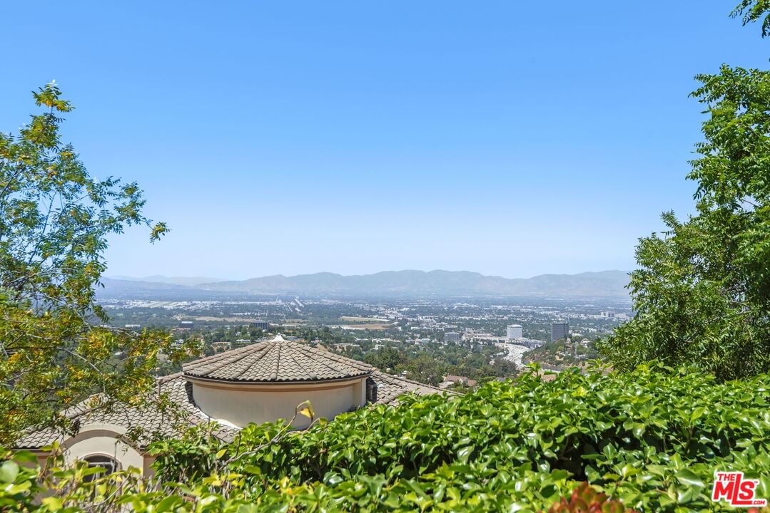 Mulholland photo 35