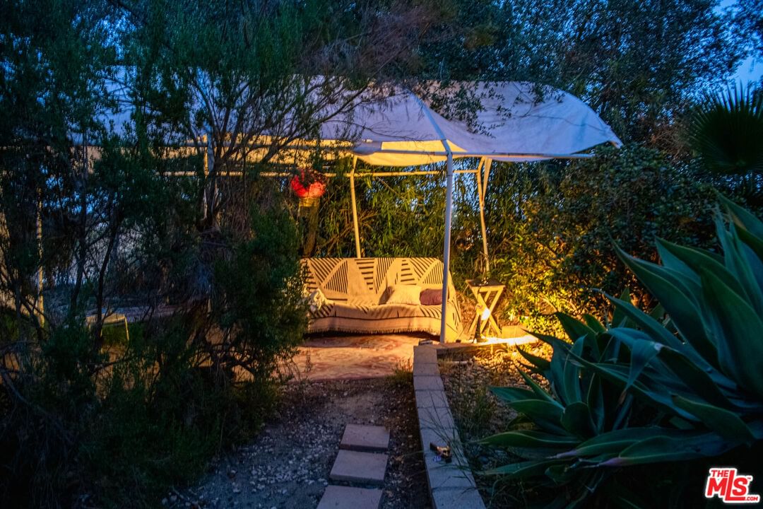 Mulholland photo 44