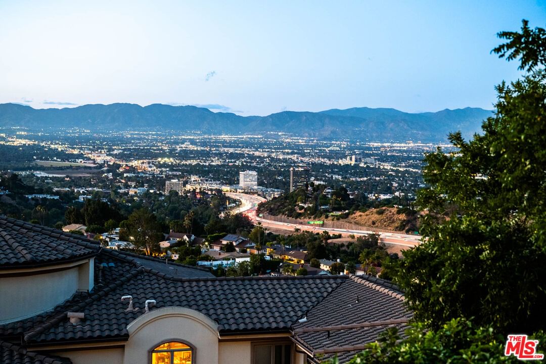 Mulholland photo 45