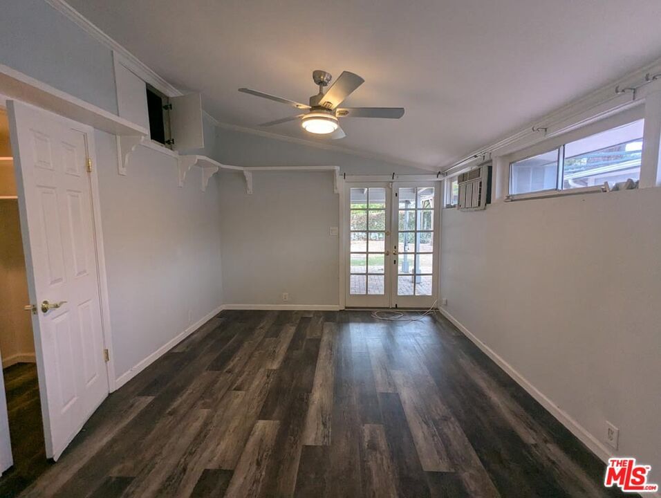 Oakdale photo 52