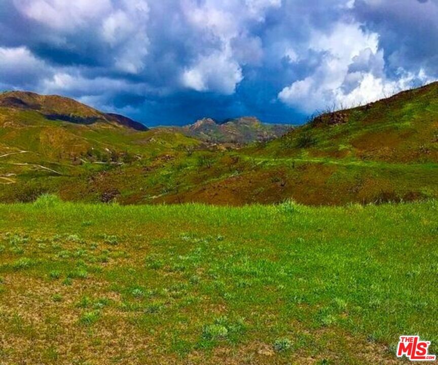 Decker Canyon photo 6