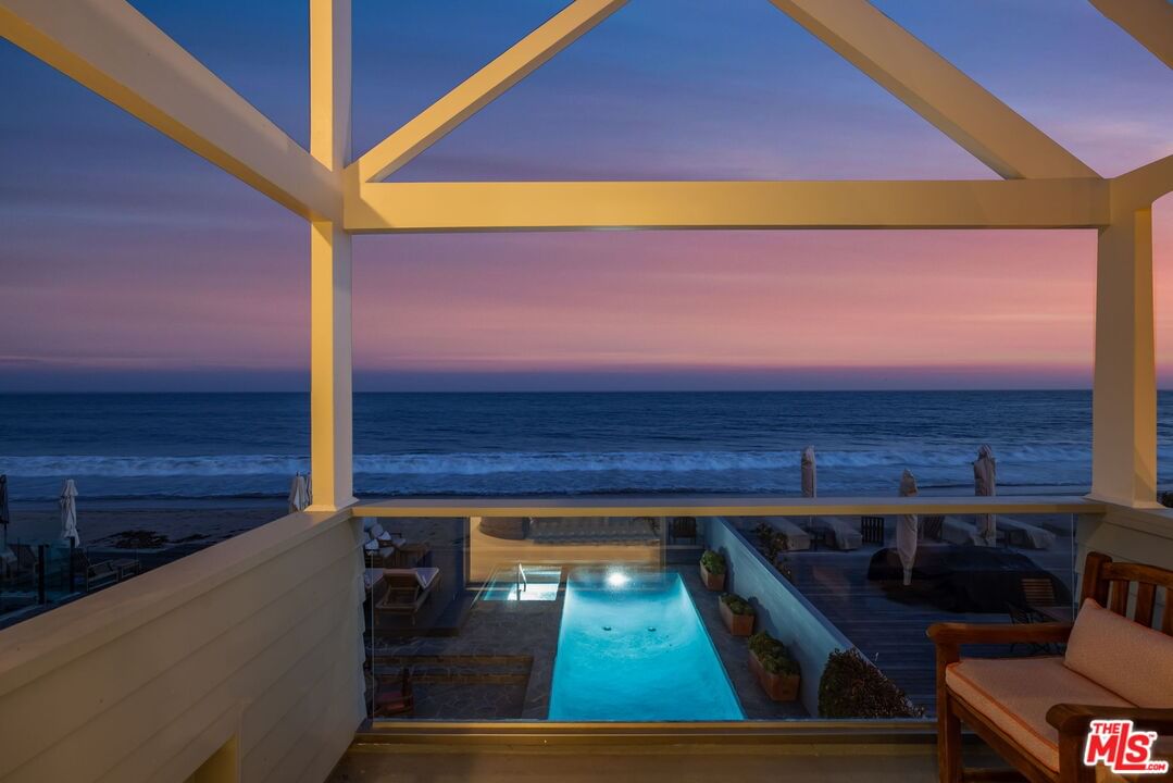 Malibu photo 14