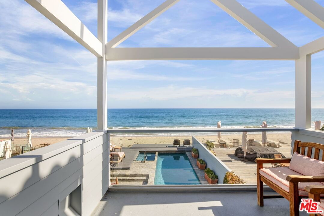 Malibu photo 28