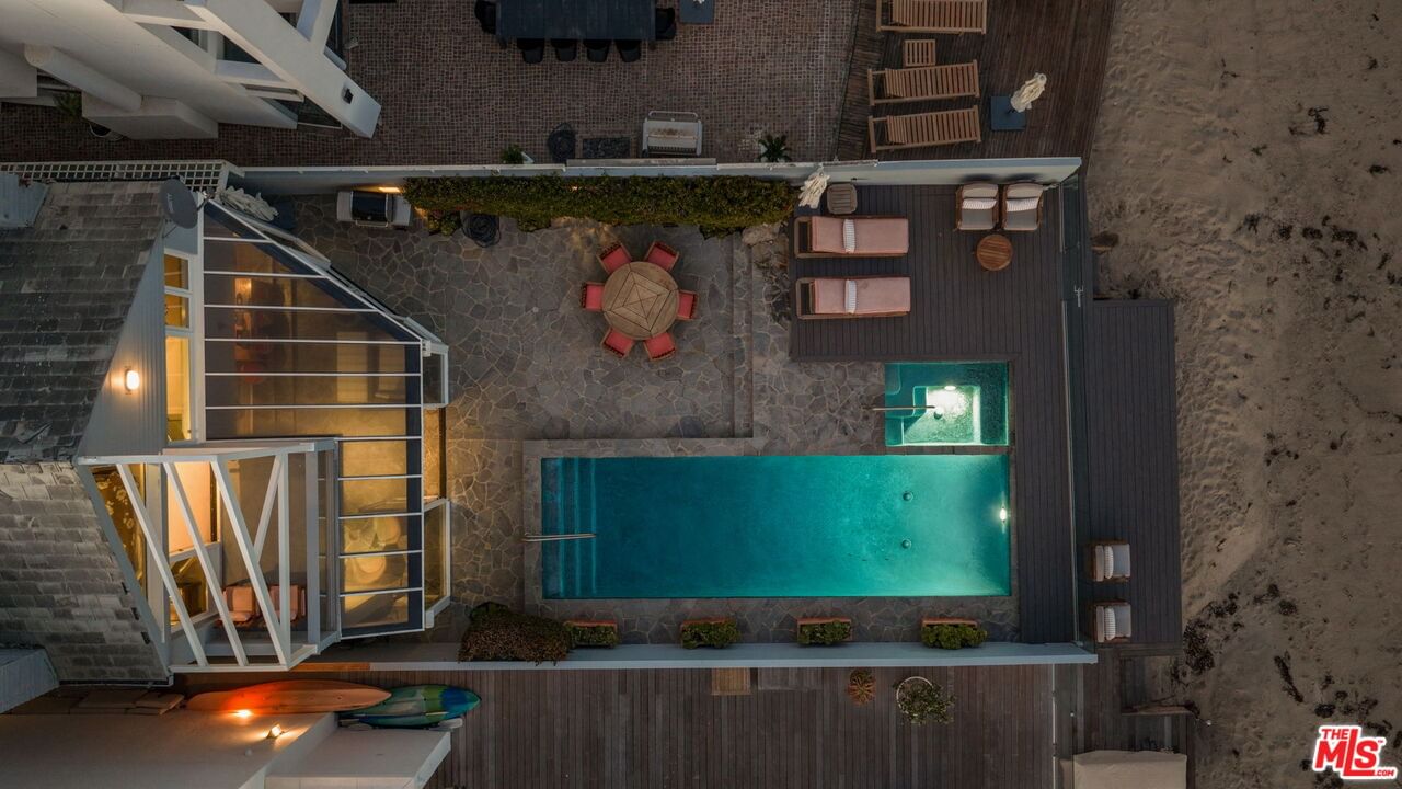 Malibu photo 36
