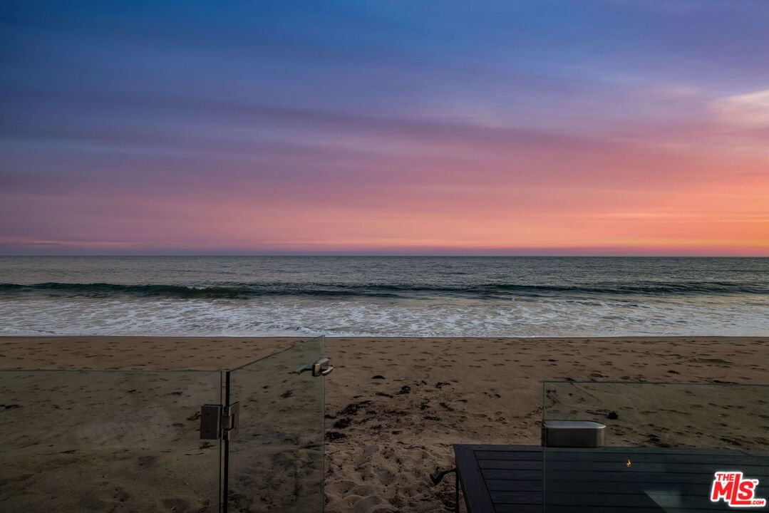 Malibu photo 37