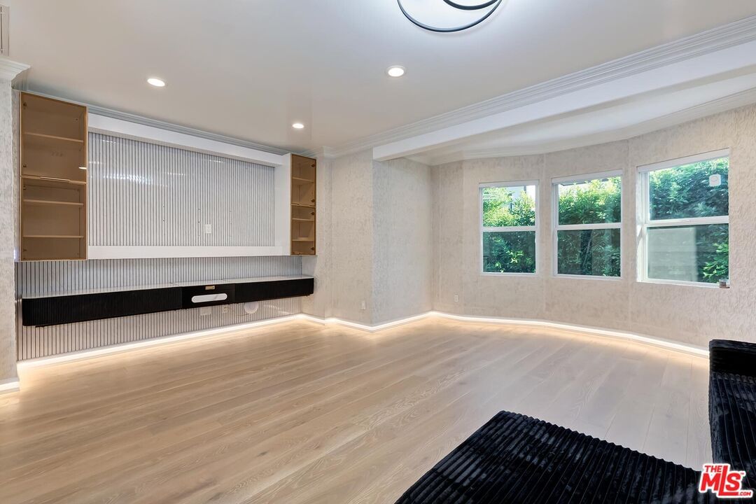 Gloria photo 23
