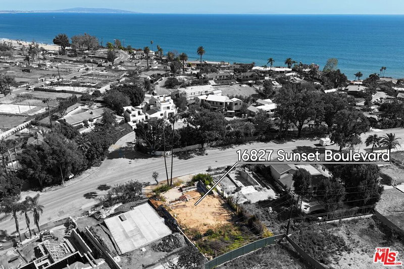 16827 Sunset Blvd