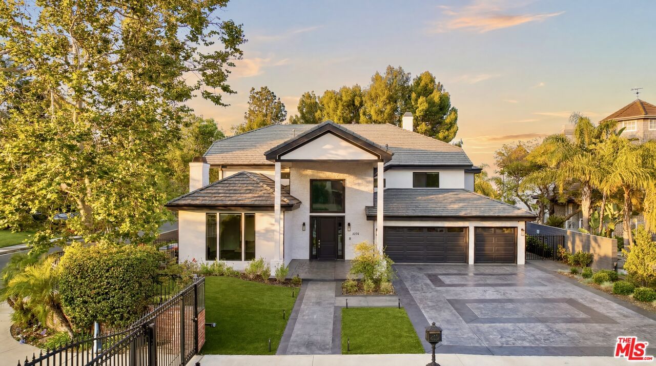 Tarzana Estates photo 1