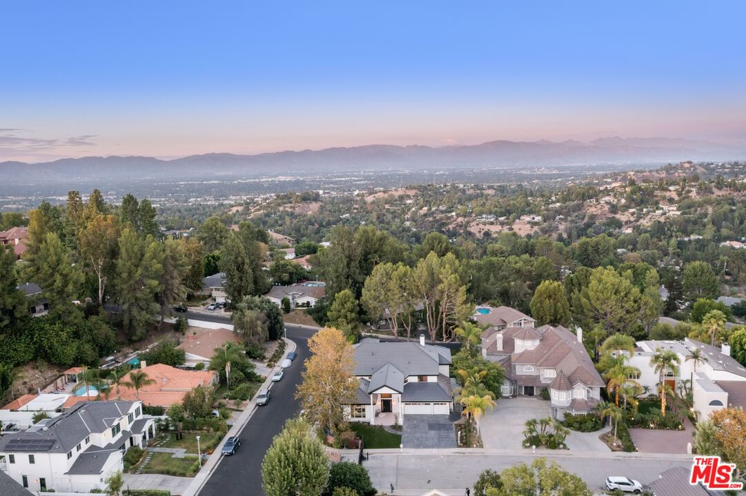 Tarzana Estates photo 63