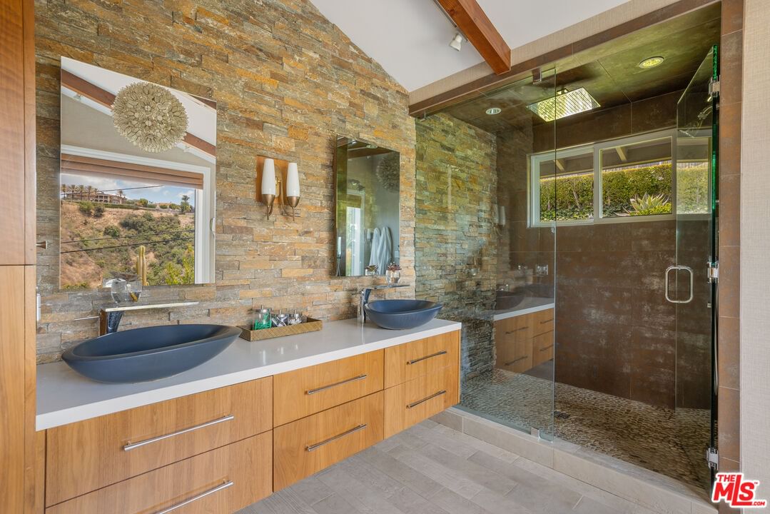 Glenridge photo 15