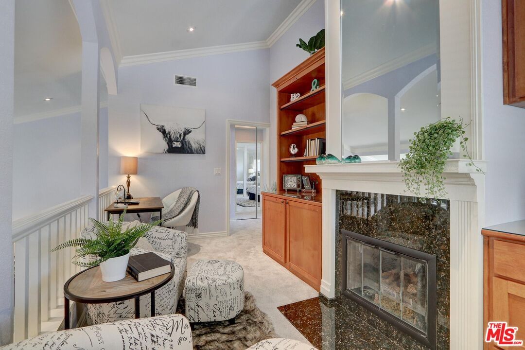 Ramona photo 12