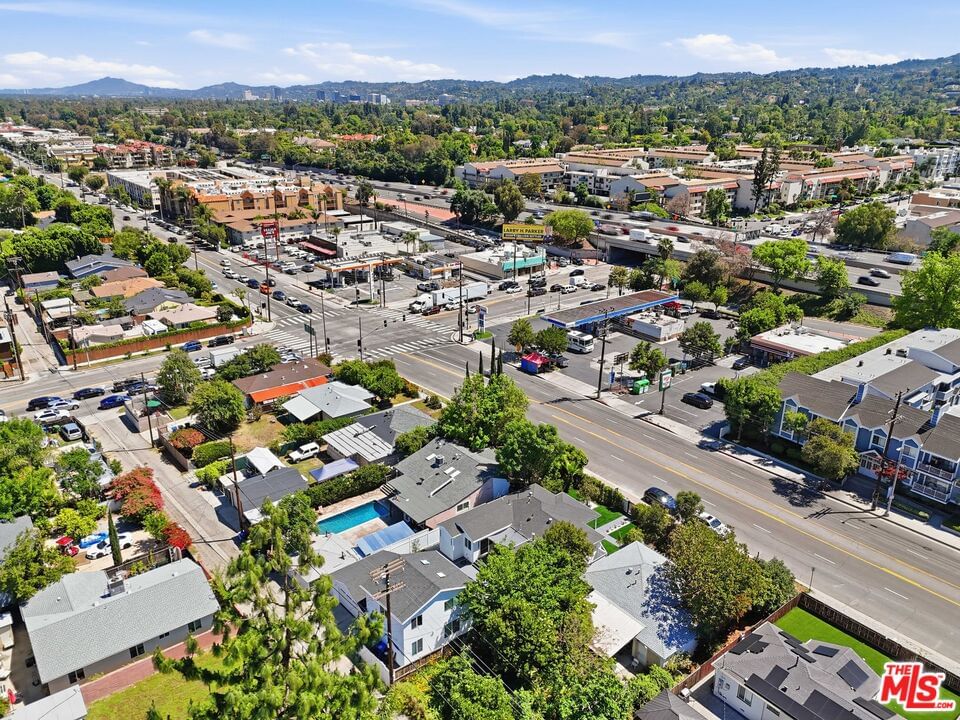 Burbank photo 59