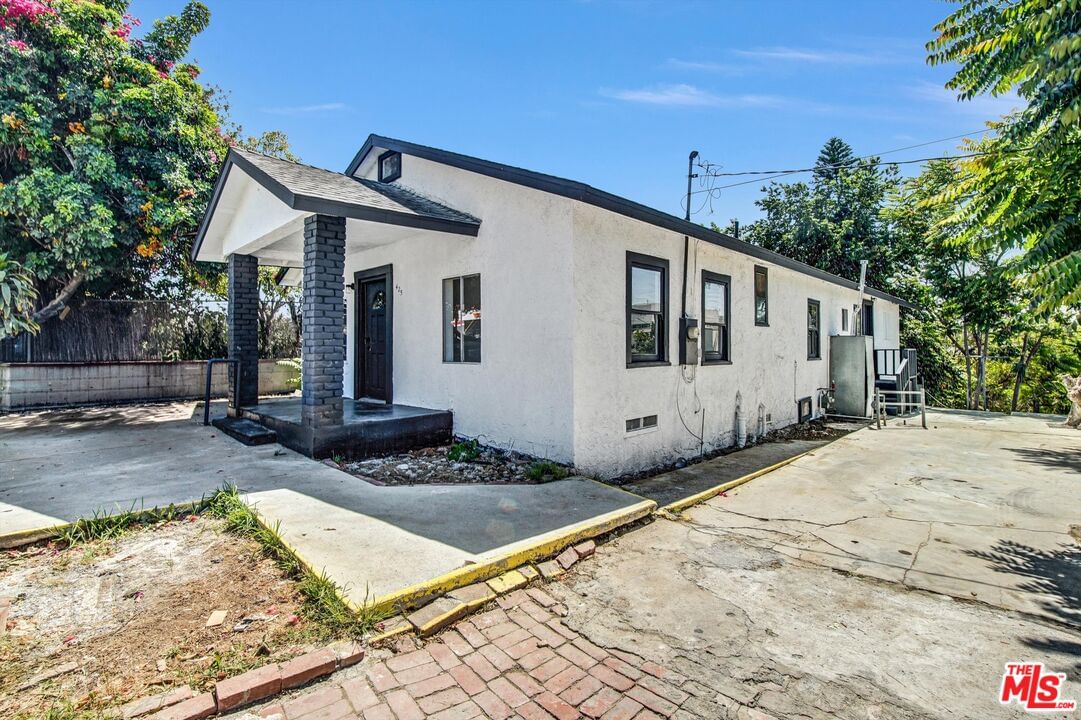 425 Eastern Ave