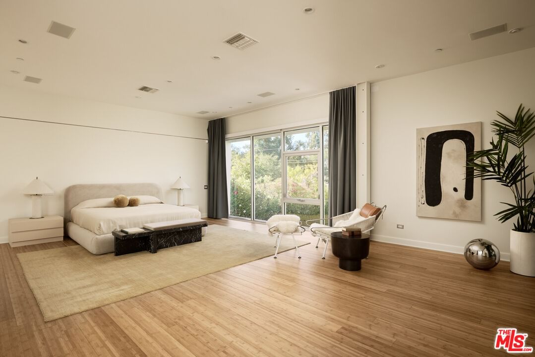 Fryman photo 17
