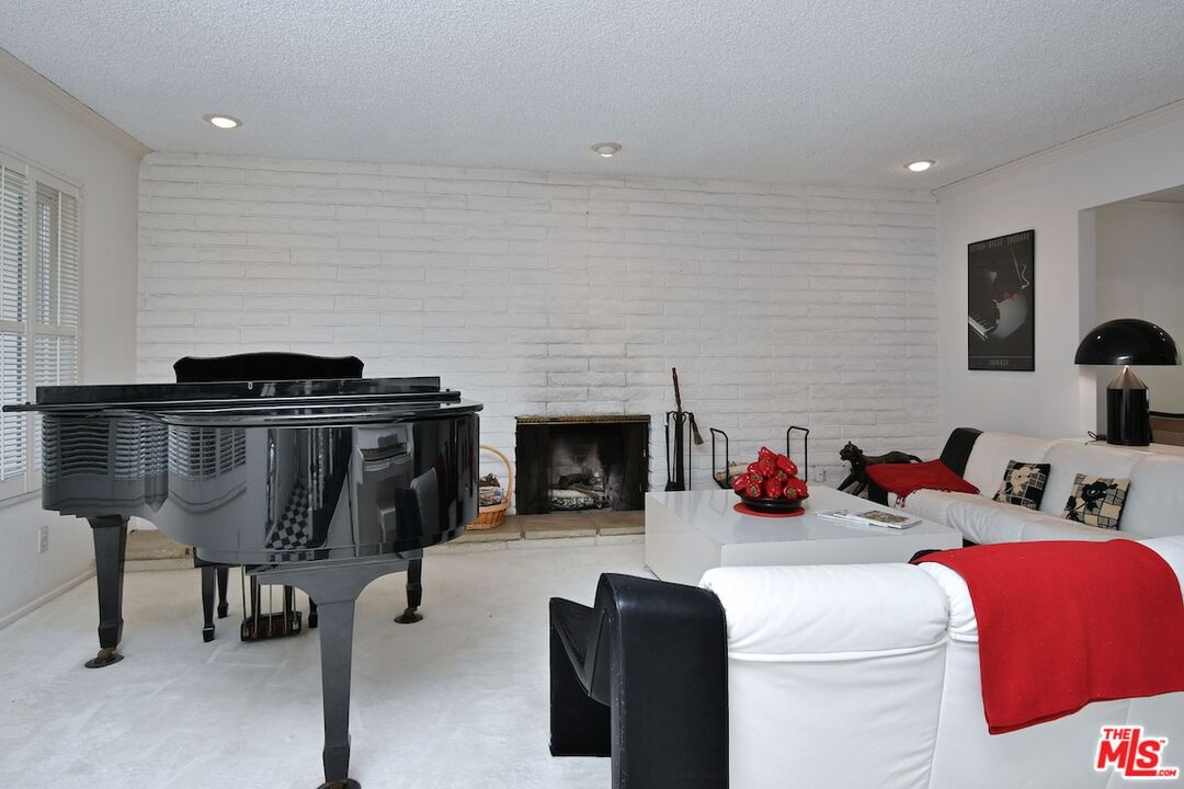 Briarvale Lane photo 12