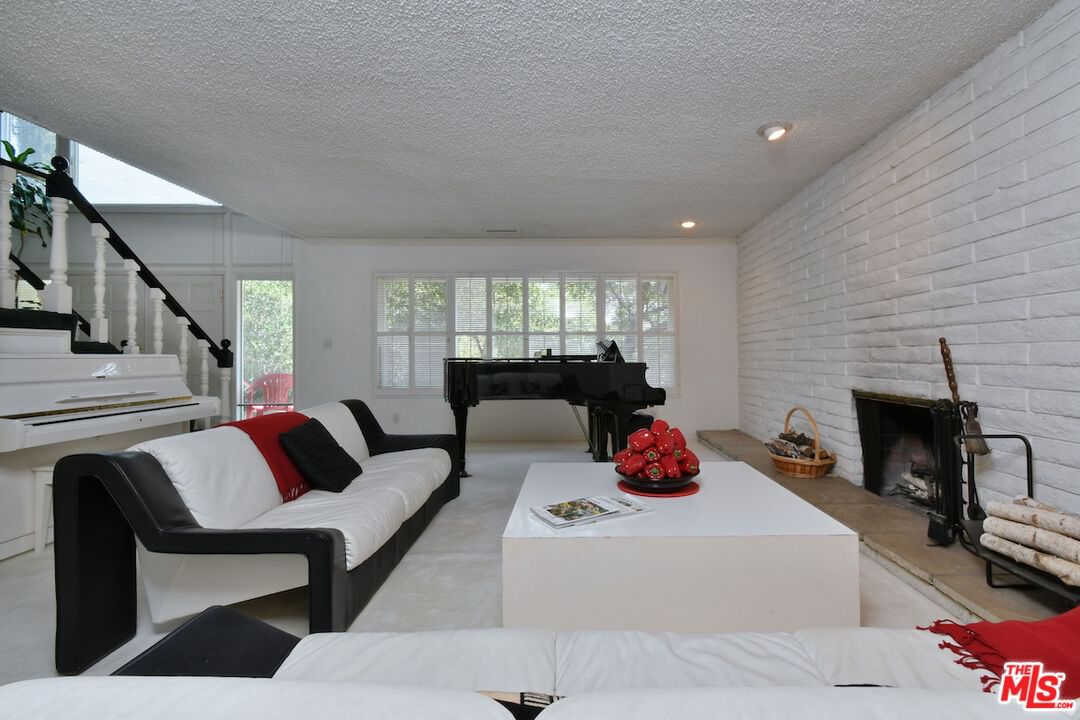 Briarvale Lane photo 14
