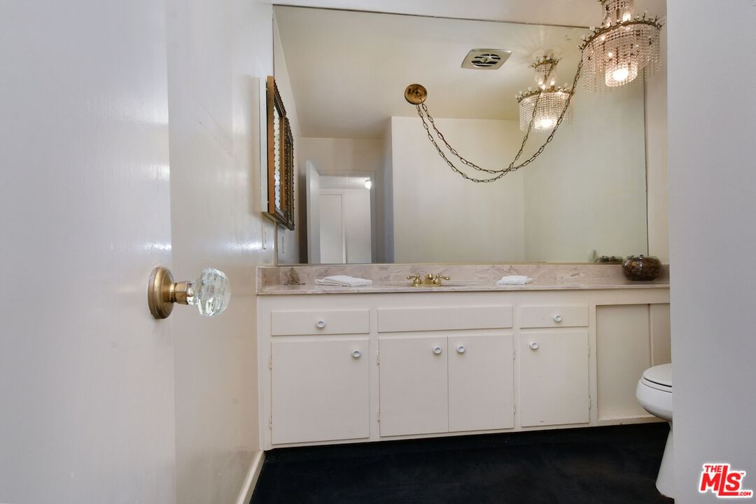Briarvale Lane photo 25