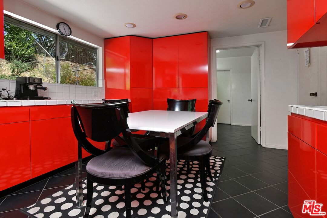 Briarvale Lane photo 29
