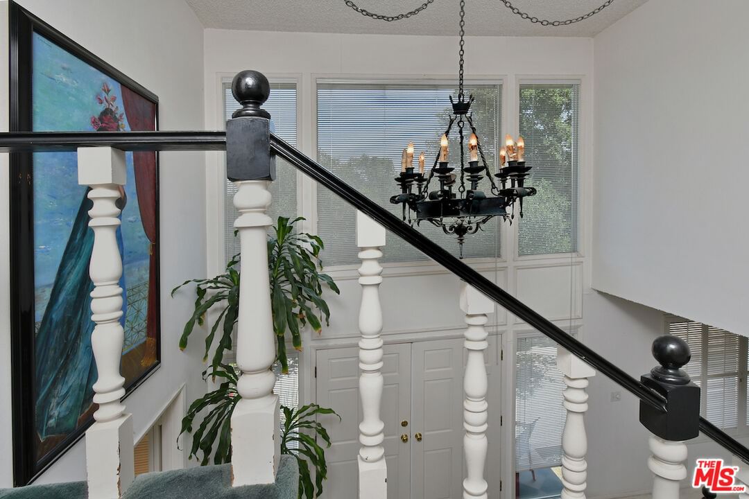 Briarvale Lane photo 32