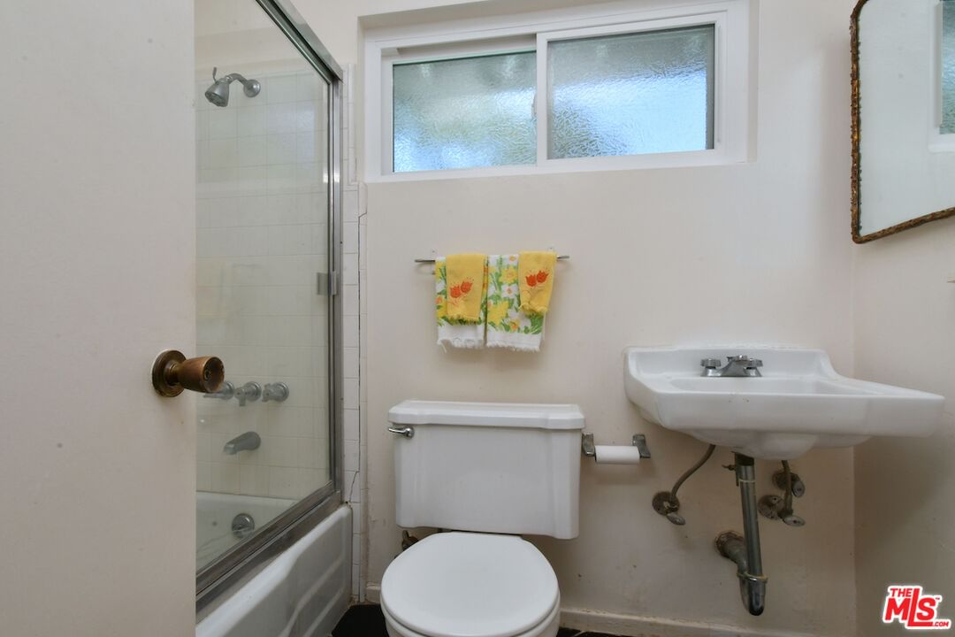 Briarvale Lane photo 45