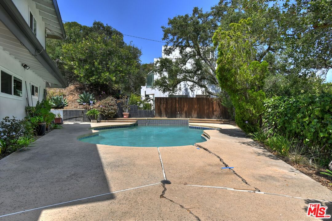 Briarvale Lane photo 46
