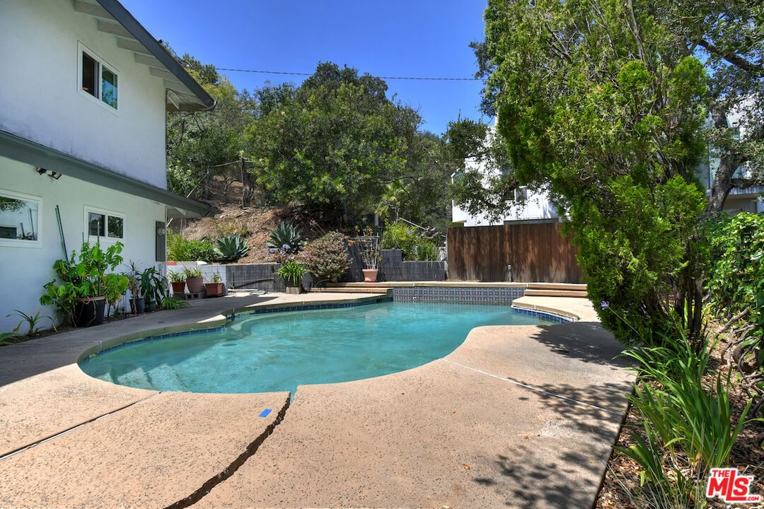 Briarvale Lane photo 47