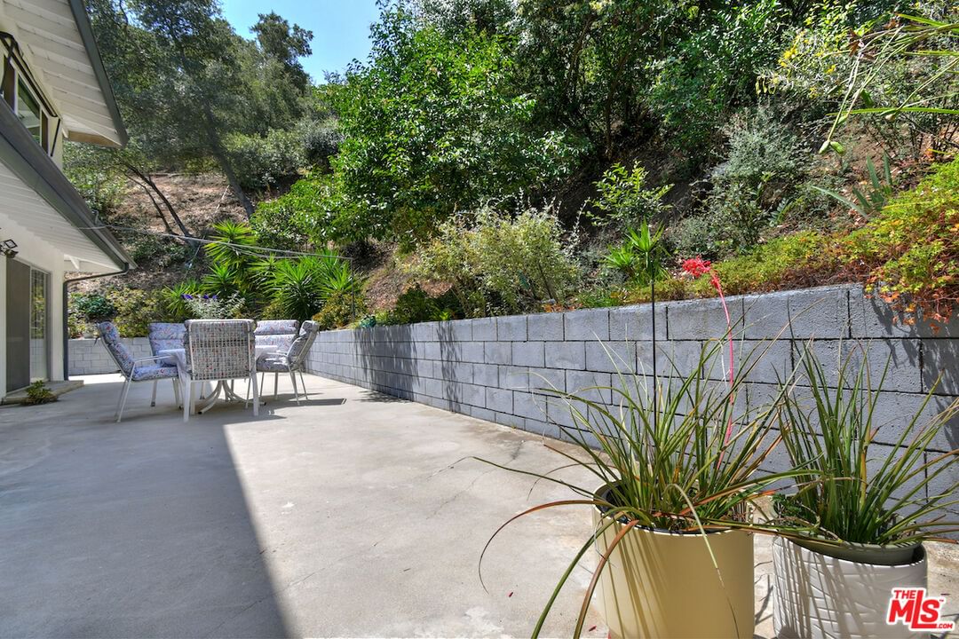 Briarvale Lane photo 50