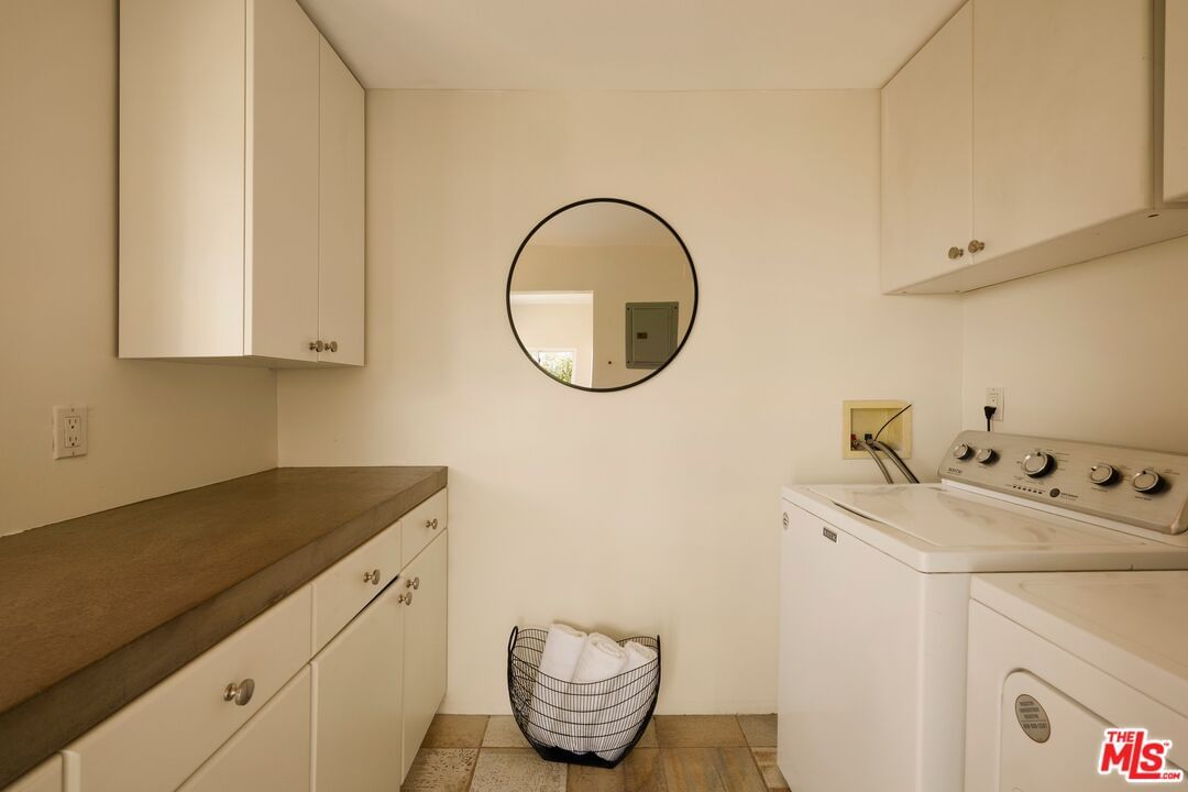 Crescent photo 17