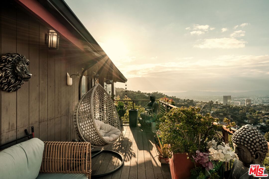 Pacific View photo 33