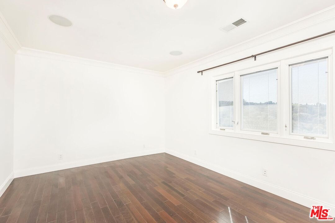 Oak View photo 20