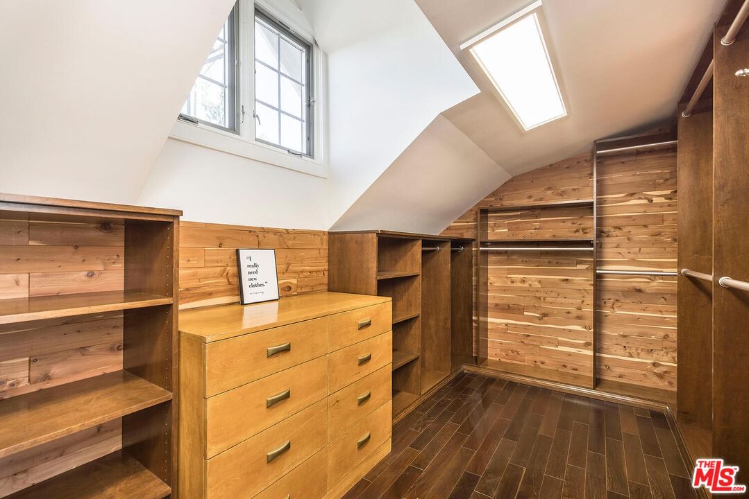 Oak View photo 21