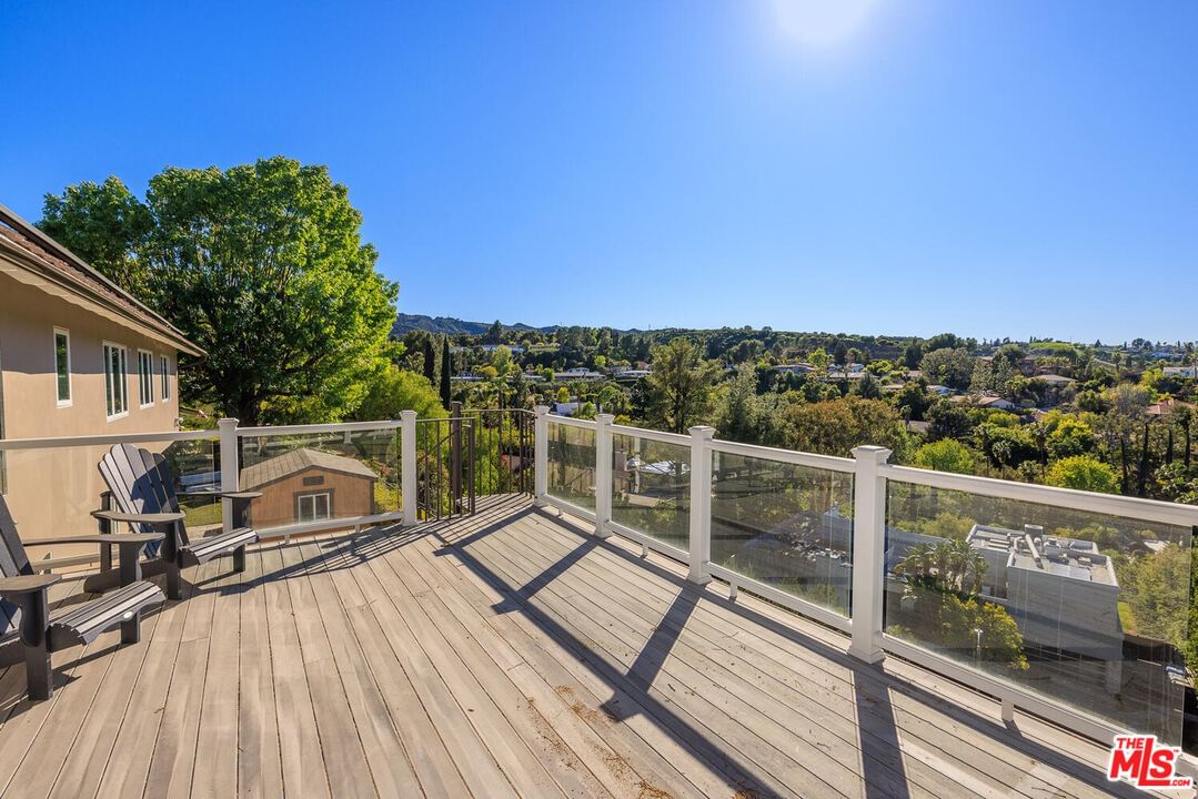 Oak View photo 33