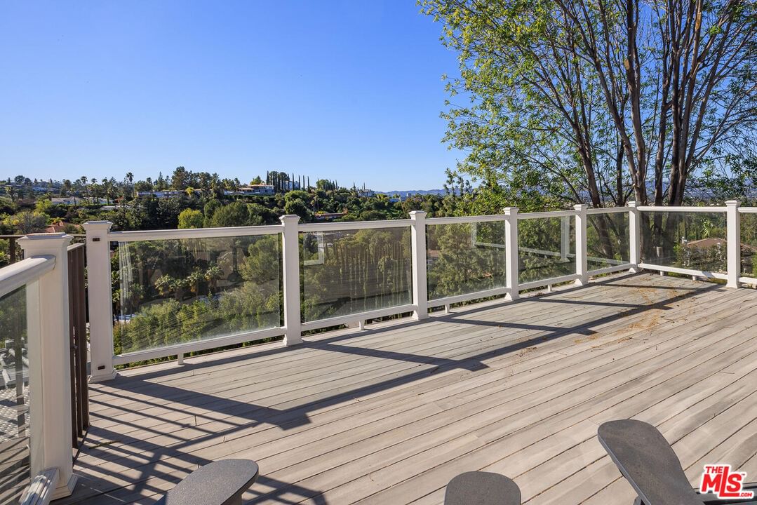 Oak View photo 37