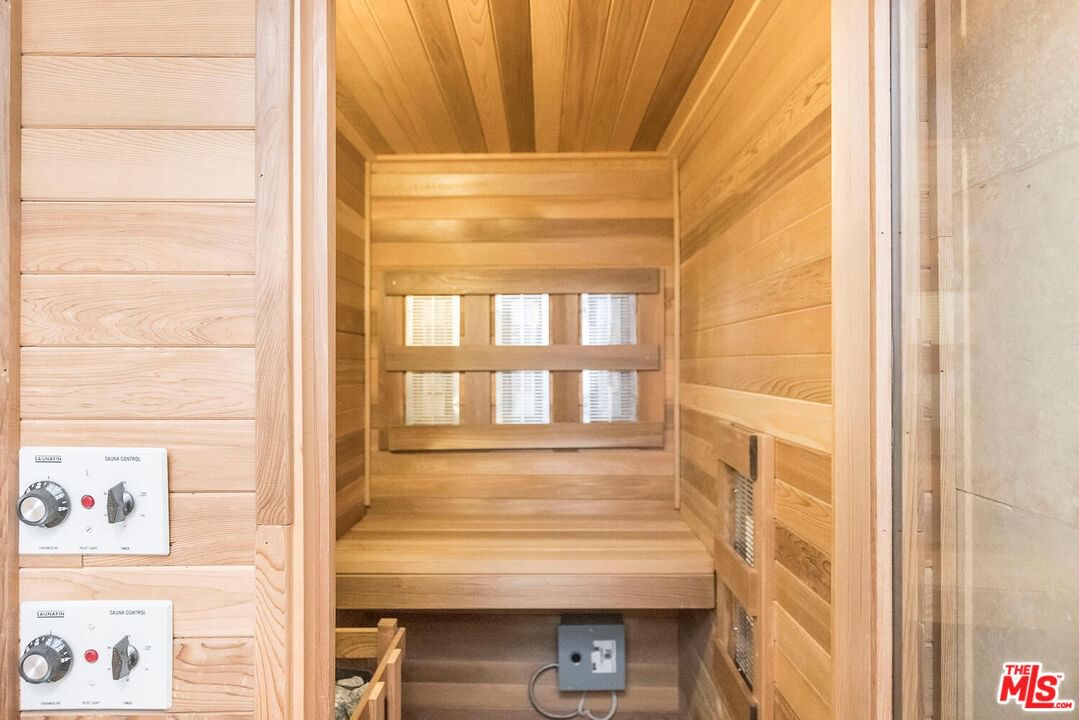 Oak View photo 40