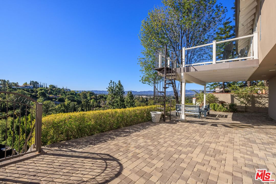 Oak View photo 41