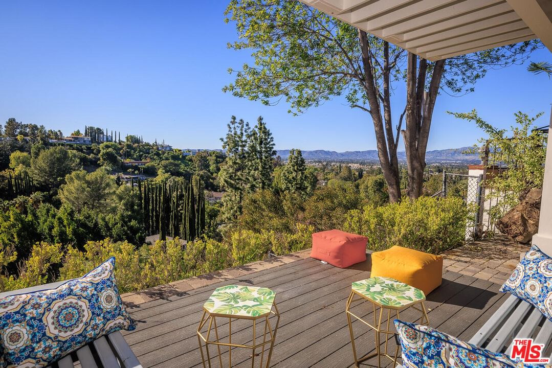 Oak View photo 45