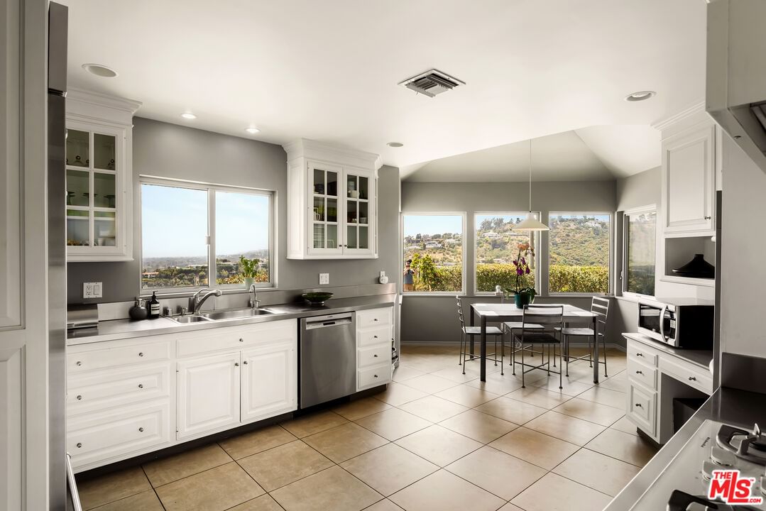 Lago Vista photo 11