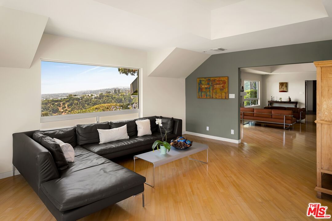 Lago Vista photo 14