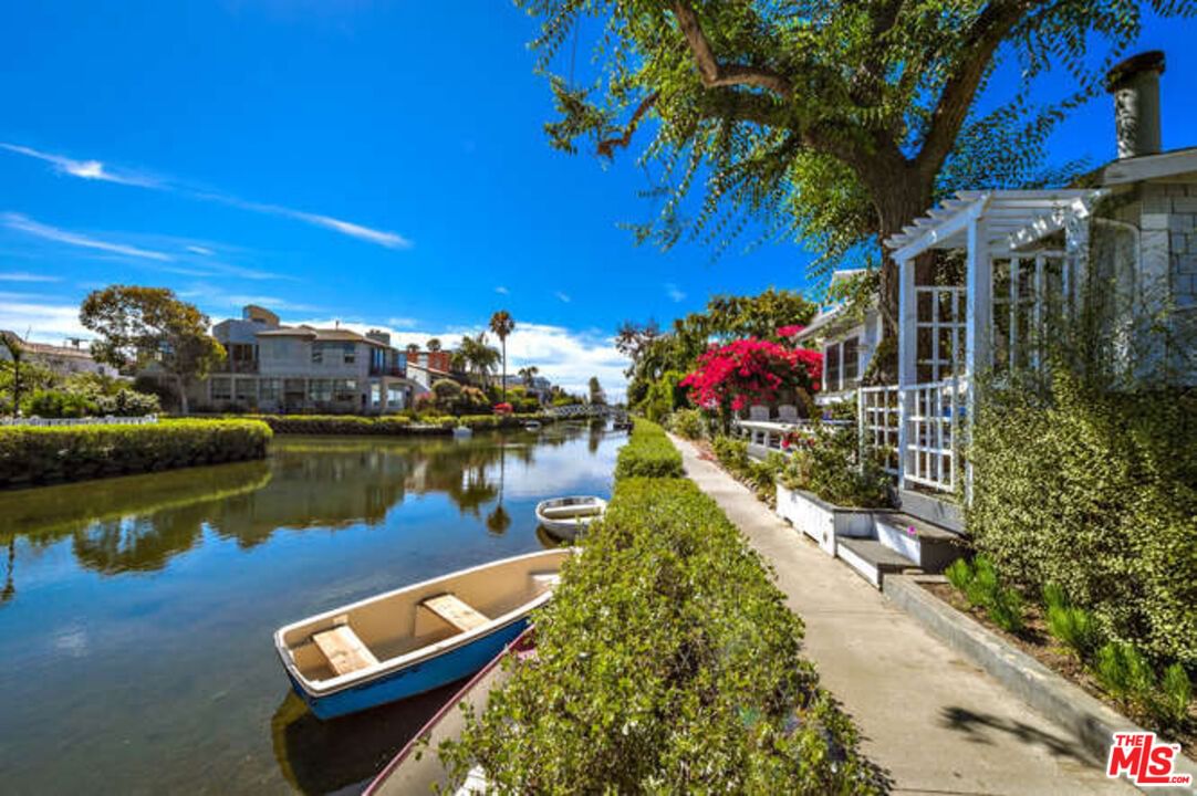 Grand Canal photo 20