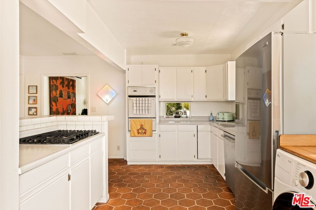Almaden photo 19