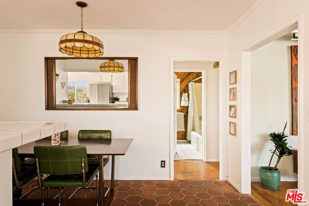 Almaden photo 20