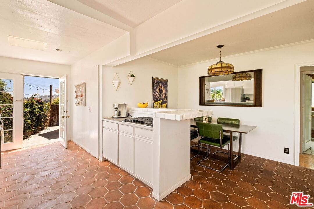 Almaden photo 21
