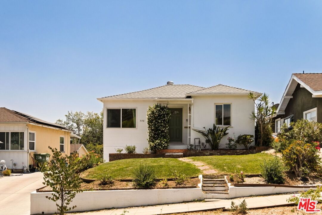 Almaden photo 4