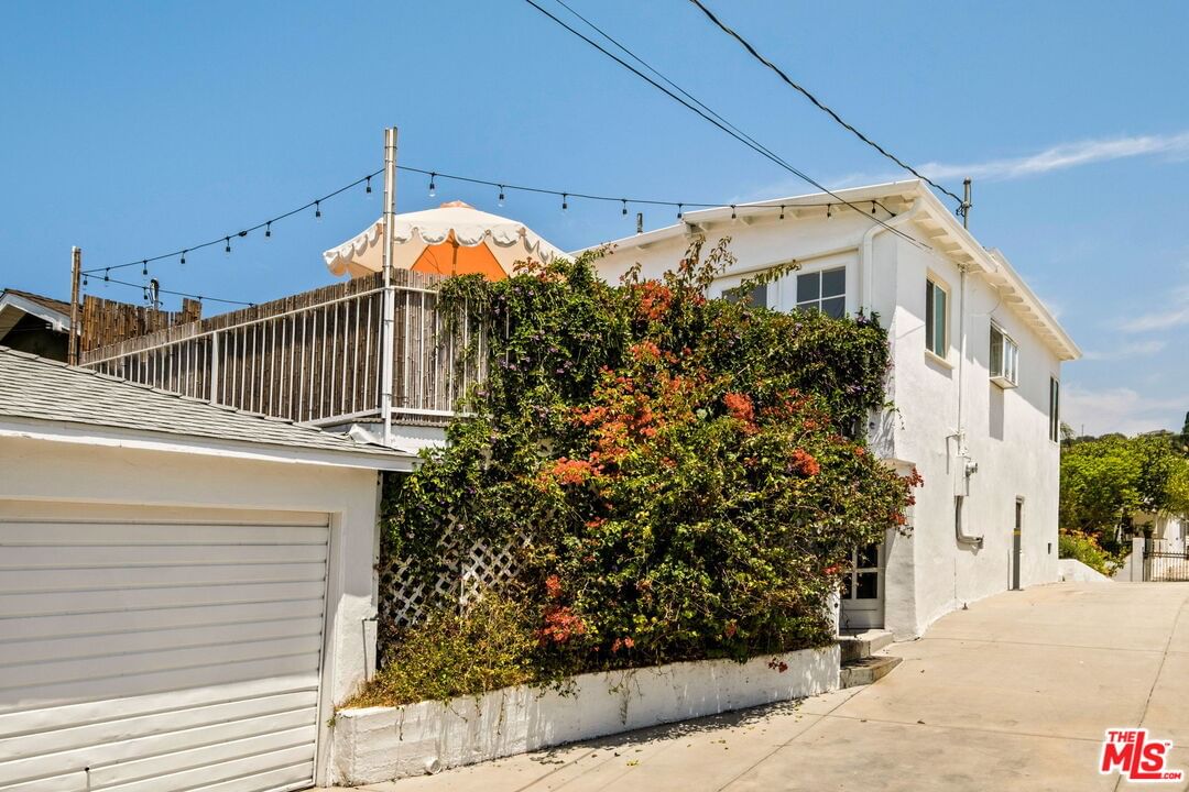 Almaden photo 40