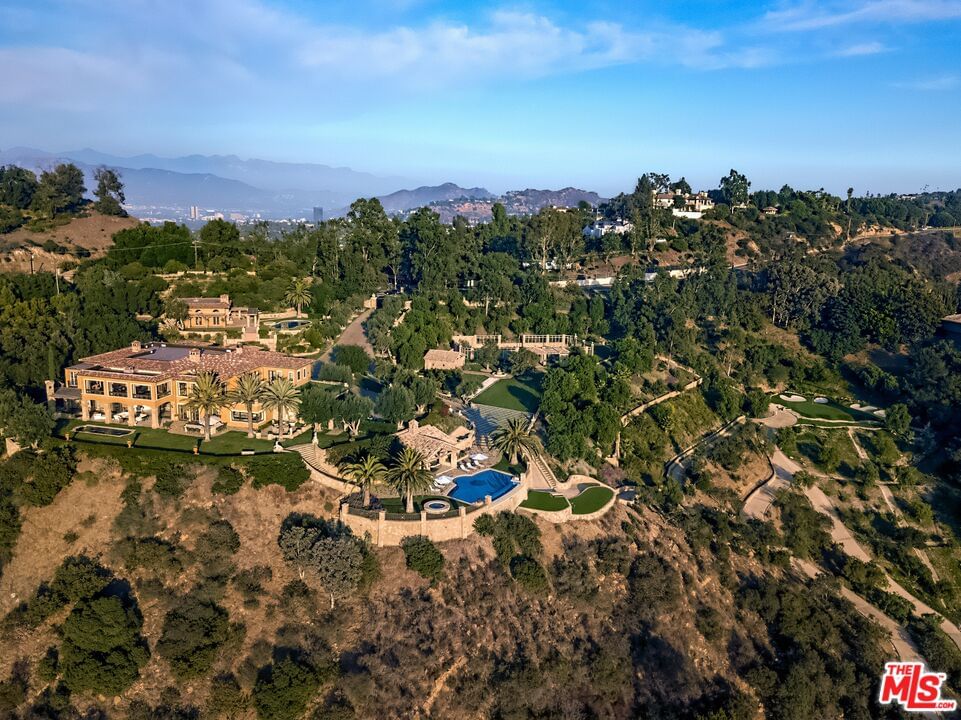Mulholland photo 2