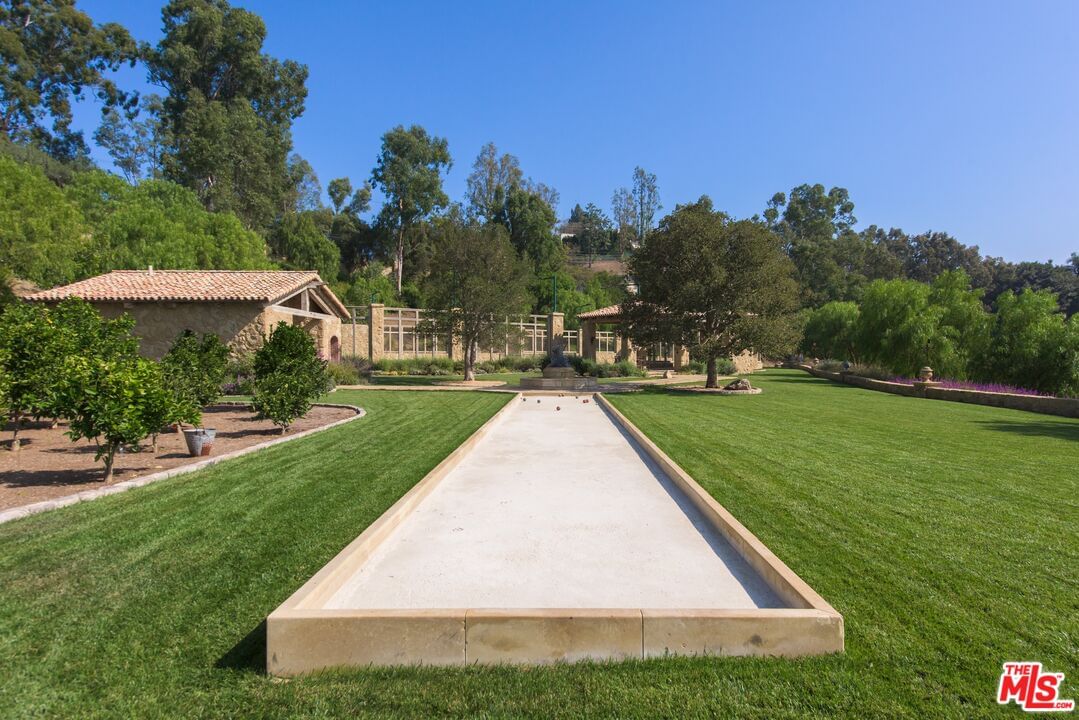 Mulholland photo 39