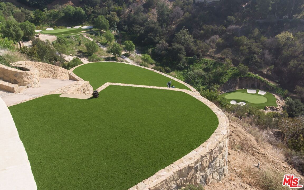 Mulholland photo 4