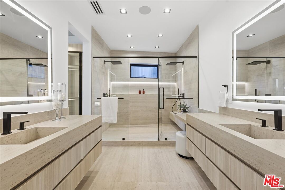 Oak View photo 20
