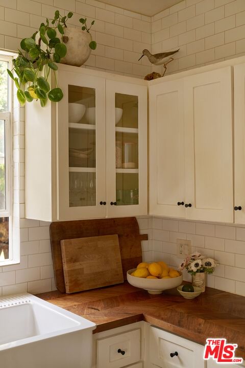 Avenue 52 photo 10
