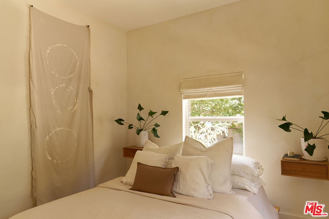 Avenue 52 photo 13